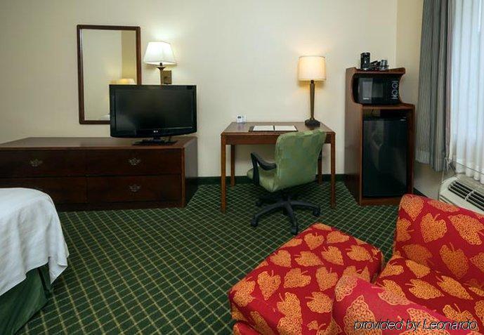 Fairfield Inn Tuscaloosa Δωμάτιο φωτογραφία